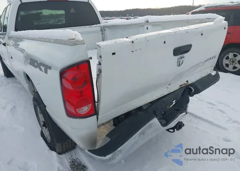 2008 Dodge Ram 1500 St/Sxt z USA, uszkodzony, nr VIN 1D7HU18N58J233025